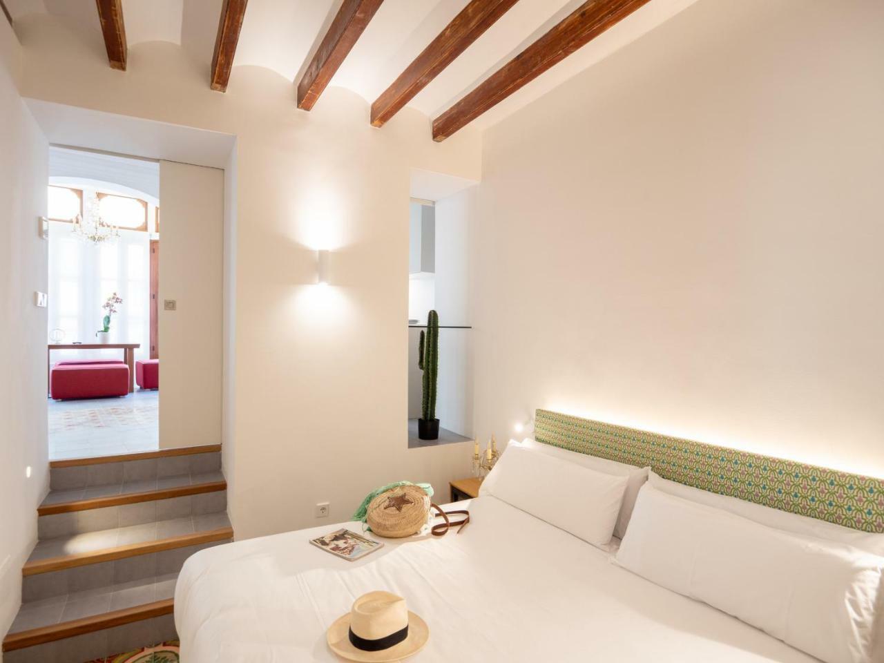Es Palauet Brandnew one suite apartment in Ibiza center Extérieur photo